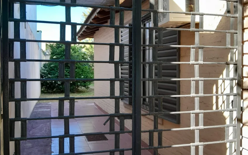 Casa en venta – Arnaldo 590