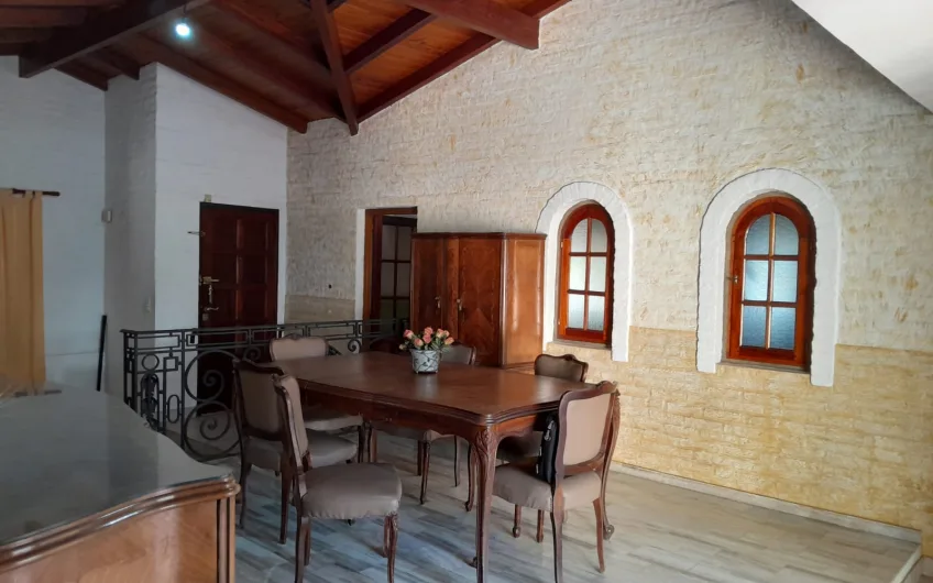 Casa en venta – Arnaldo 590