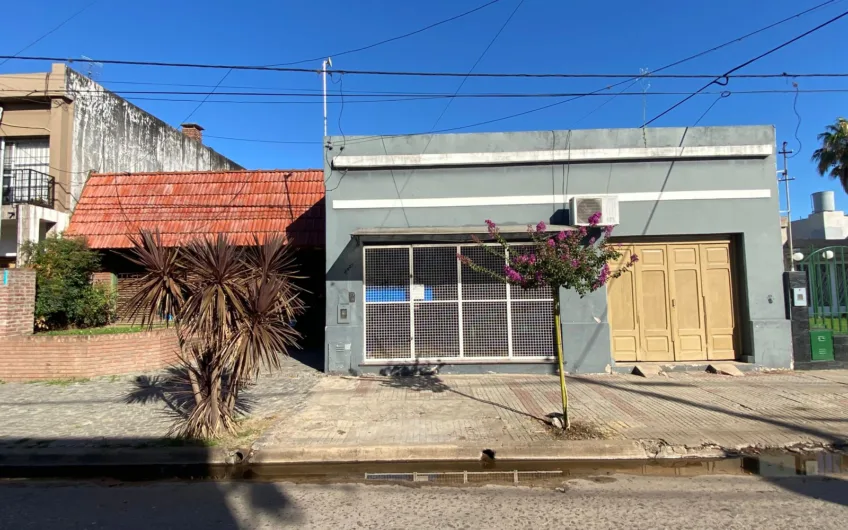 Casa en venta con Local Comercial – San Pedro