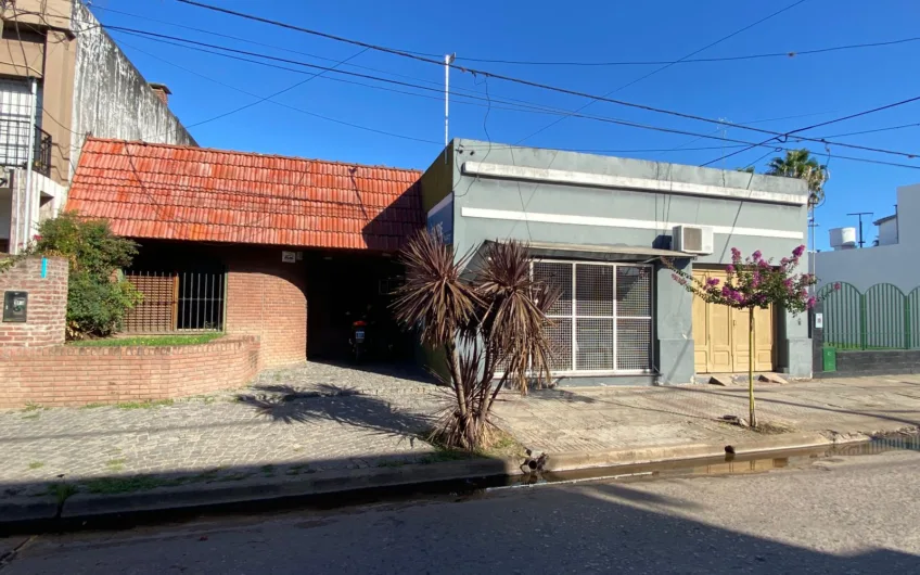Casa en venta con Local Comercial – San Pedro