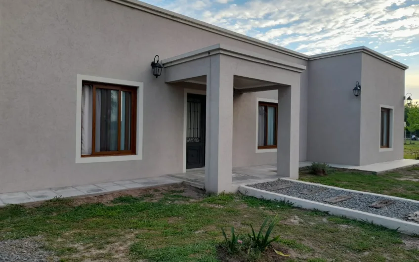 Hermosa Casa Quinta en Venta en Barrancas Driving Golf