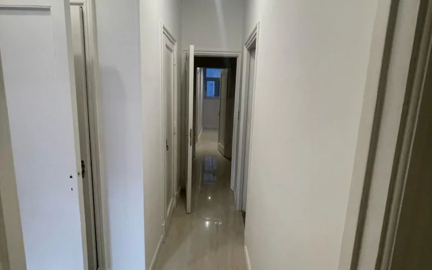 Venta de exclusivo departamento reciclado en Recoleta