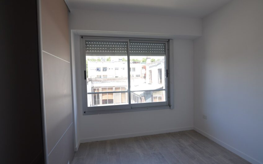Departamento 2 Ambientes en Venta en Flores