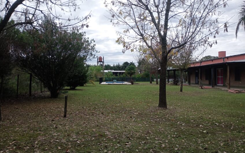 Quinta en venta en Vuelta de Obligado con piscina y amplio parque