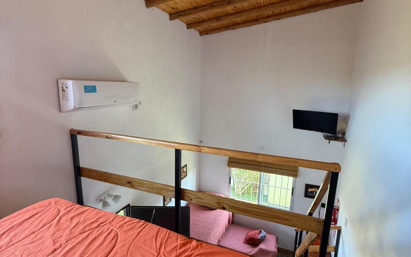 Casa Quinta con Departamentos Turísticos – Barrio La Calandria