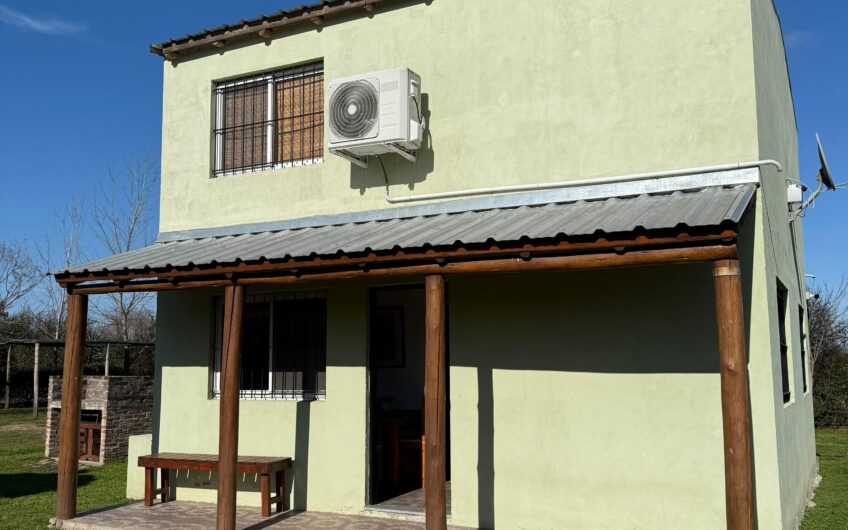 Casa Quinta con Departamentos Turísticos – Barrio La Calandria