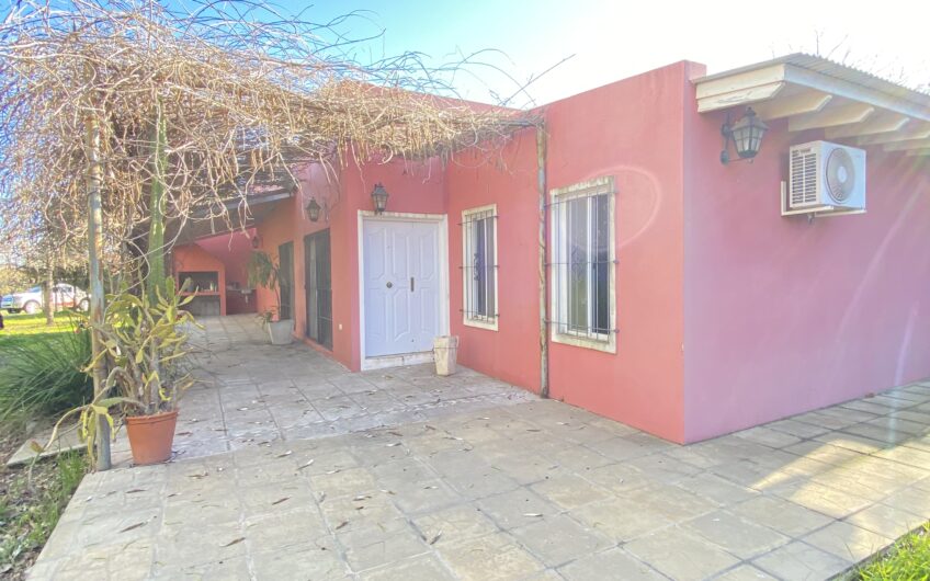 Casa Quinta en Venta en Vuelta de Obligado – Quincho y Pileta