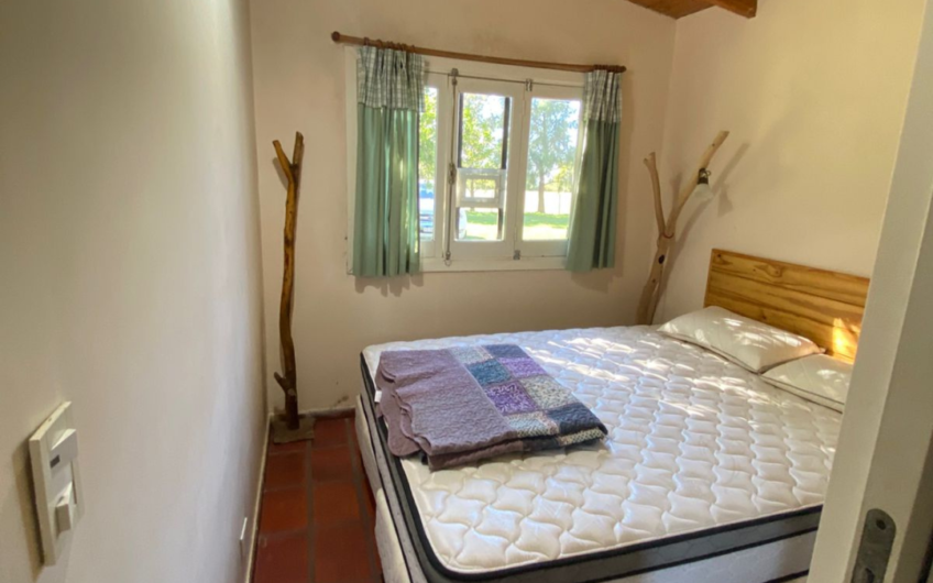 Campo de 11 hectáreas en venta con casas, cabañas, pecán y laguna natural