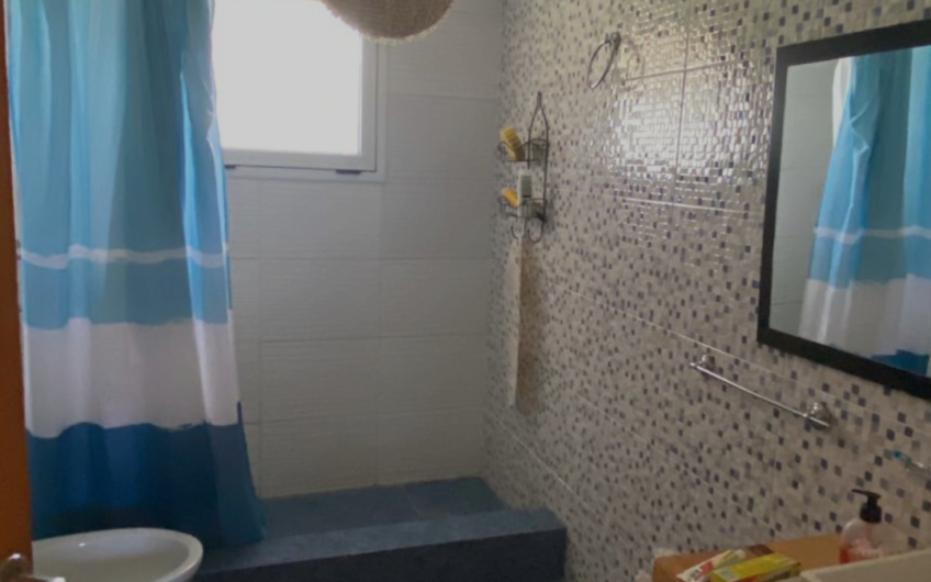 Casa en venta con pileta – Pago chico