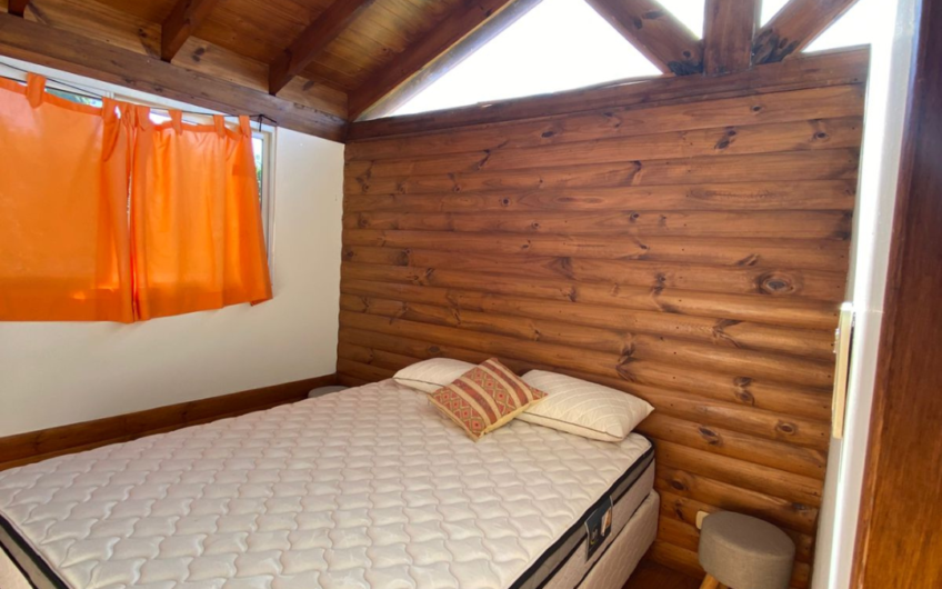 Campo de 11 hectáreas en venta con casas, cabañas, pecán y laguna natural