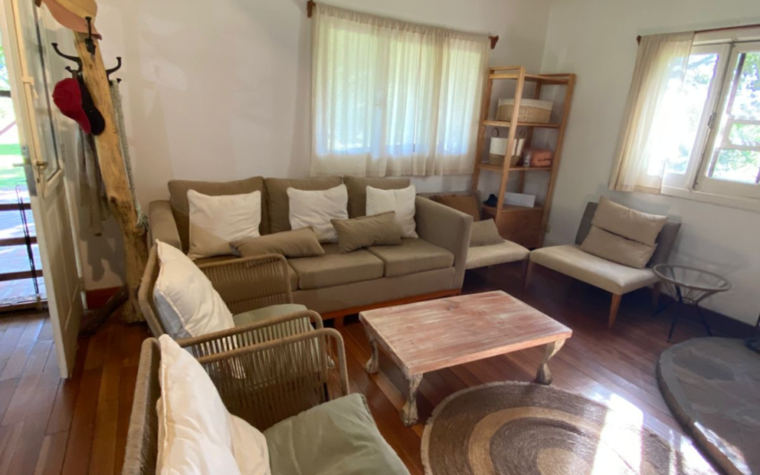 Campo de 11 hectáreas en venta con casas, cabañas, pecán y laguna natural