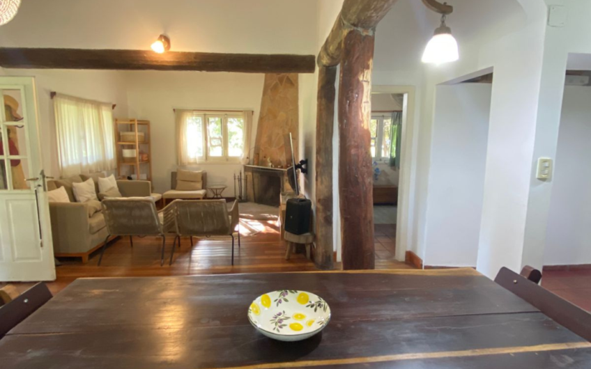 Campo de 11 hectáreas en venta con casas, cabañas, pecán y laguna natural