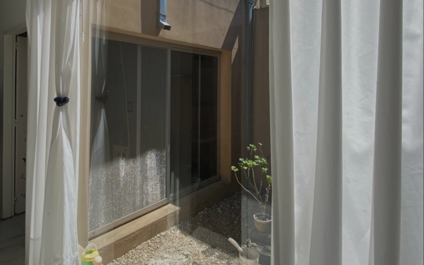 Casa en venta con pileta – Dipietri 1155