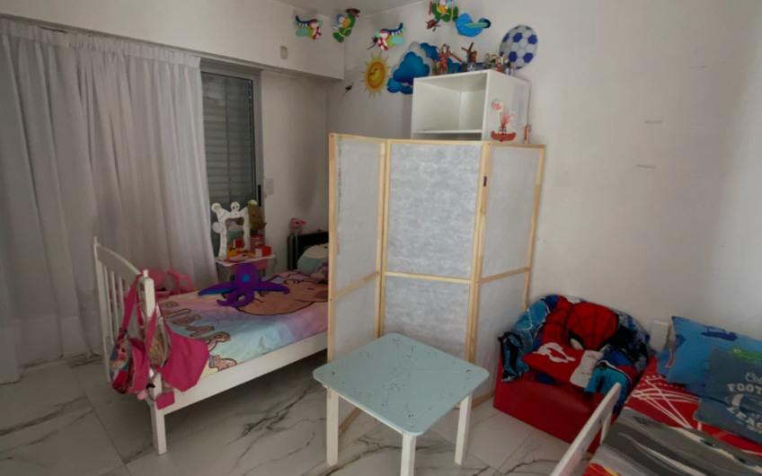 Casa en venta con pileta – Dipietri 1155