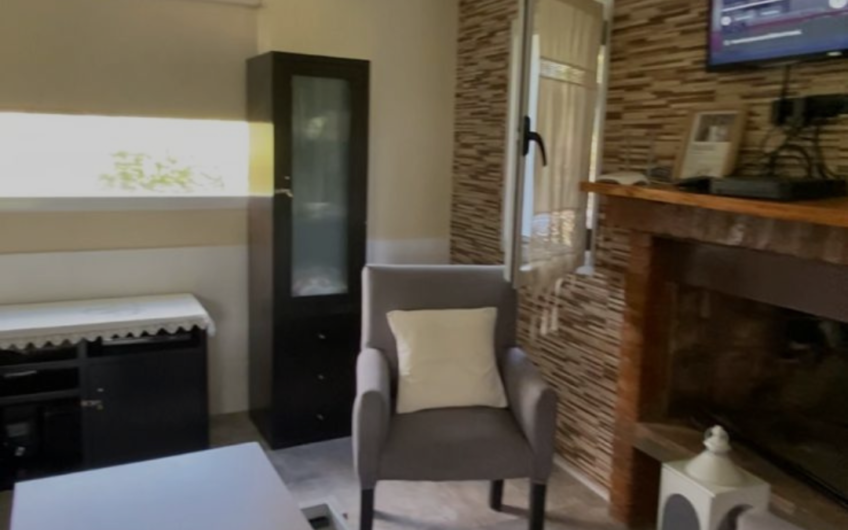 Casa en venta con pileta – Pago chico
