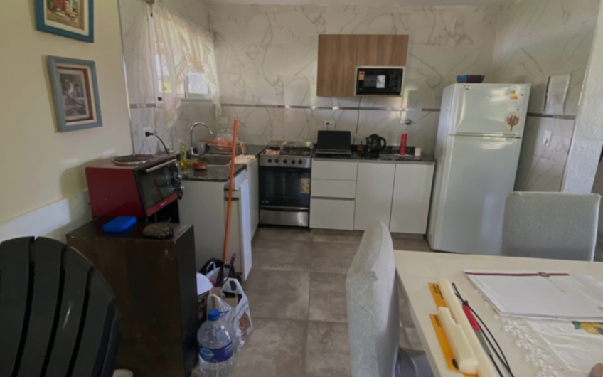 Casa en venta con pileta – Pago chico